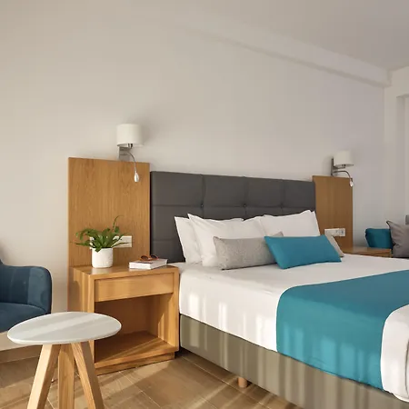 Cavo Orient & 4*