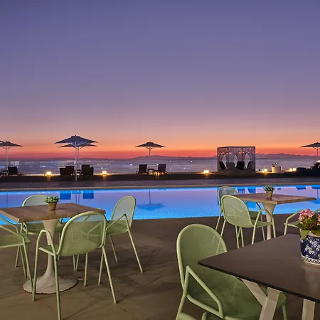 Cavo Orient & 4*